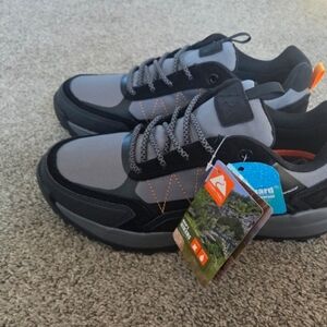 BRAND NEW MEN'S SNEAKERS